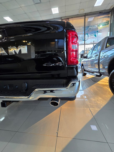 Jeep Ram 1500 larami 3.0 4x4 2025