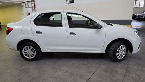 Renault Logan 1.6 16v Life 2025