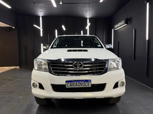 Toyota Hilux 3.0 TDI 4X2 DC SRV CUERO L12 2012