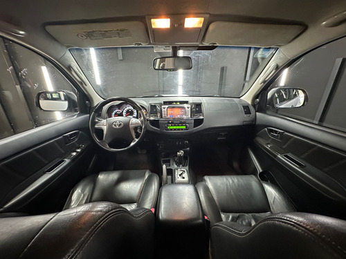 Toyota SW4 TDI SRV CUERO AT L12 2014