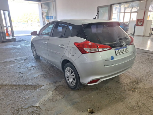 Toyota Yaris XS 1.5 6M/T 2023