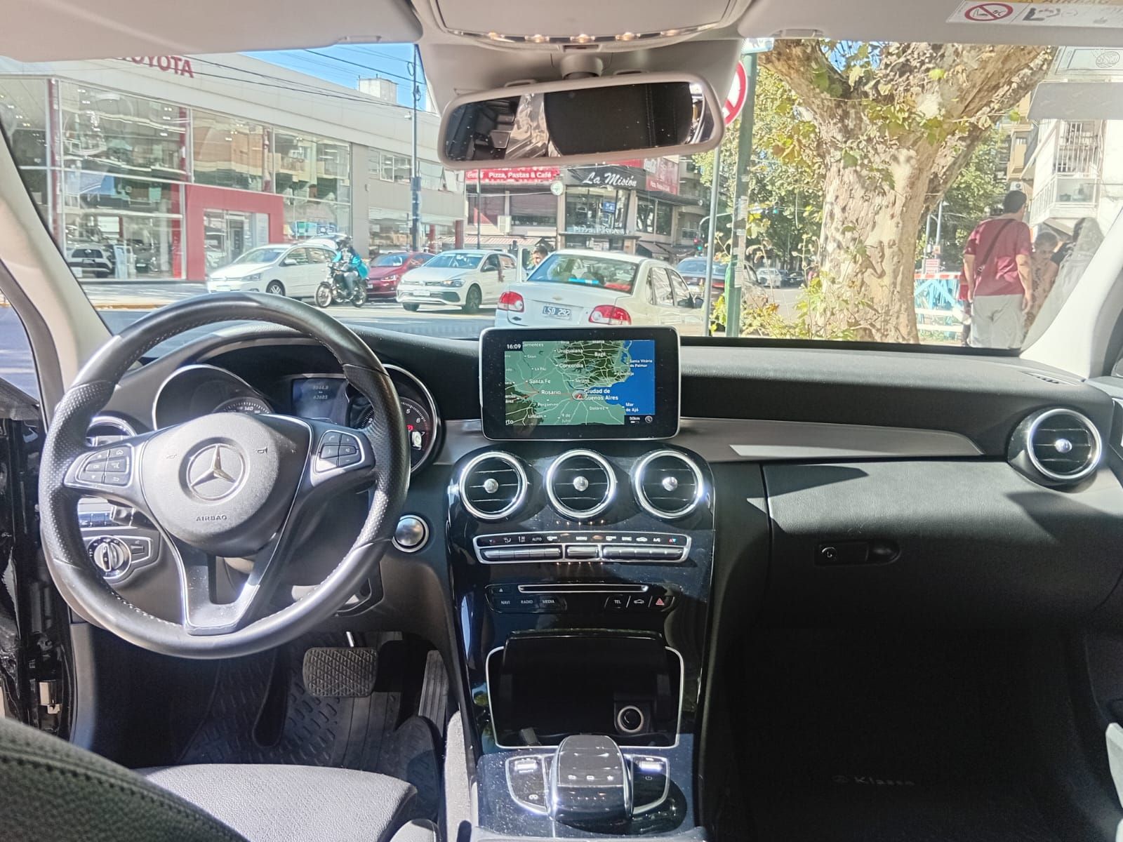 Mercedes-Benz C250 2.0 Avantgarde 211cv At 2016