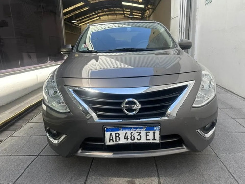 Nissan Versa 1.6 Advance Mt 2017