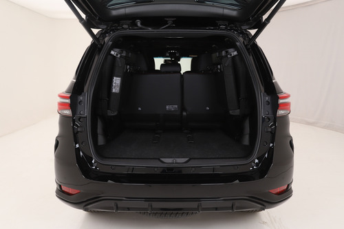 Toyota SW4 2.8 Tdi Gr-s 4x4 7as 6at 2025