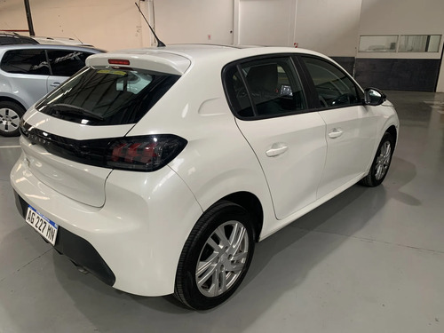 Peugeot 2008 1.6 Feline Tiptronic 2018