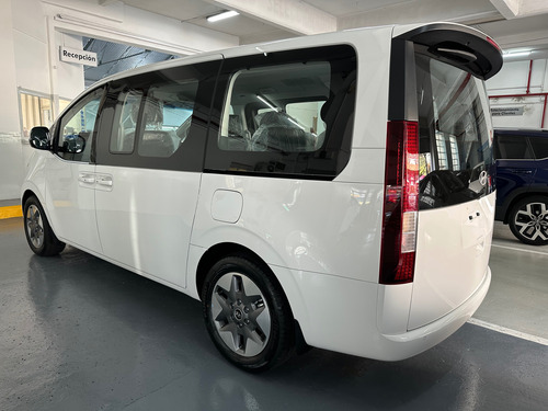 Hyundai Staria 2.2Td Ultimate 4Wd 2025