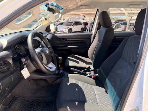 Toyota Hilux 2.4 Dc 4x4 Tdi Dx 2022