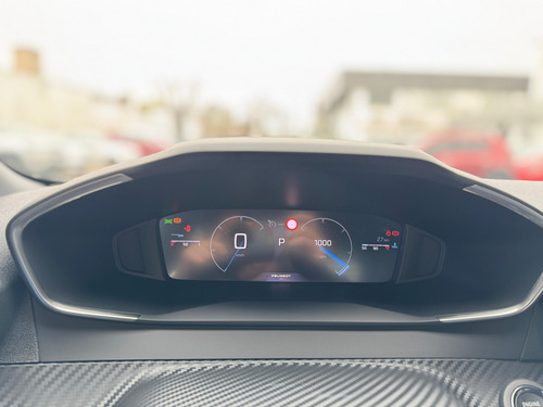 Peugeot 2008 1.0T Allure 2025