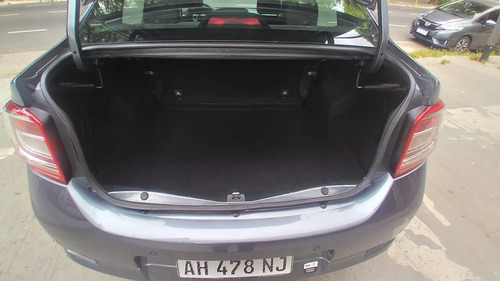 Renault Logan 1.6 16v Intense 2025