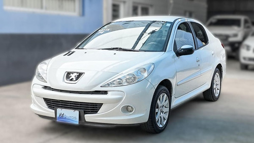 Peugeot 207 1.4 Sedan Allure 75cv 2014