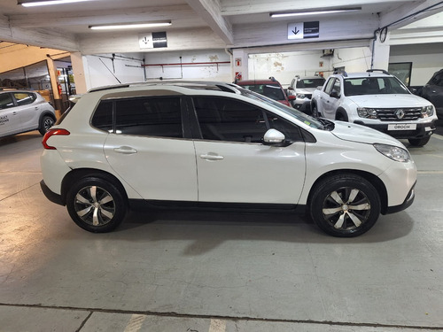 Peugeot 2008 1.6 Feline 2018