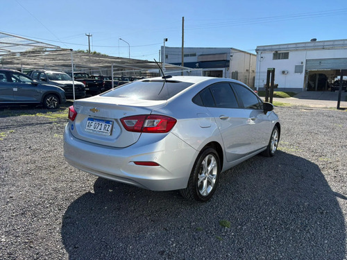 Chevrolet Cruze 4P 1.4T LT MT 2021