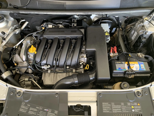 Renault Logan 1.6 Privilege 105cv 2015