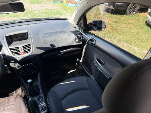 Peugeot 207 COMPACT XS 1.4 5P 2010