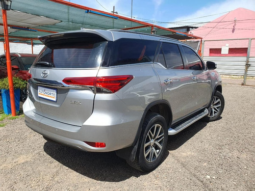 Toyota SW4 2.8 Srx 177cv 4x4 7as At 2017