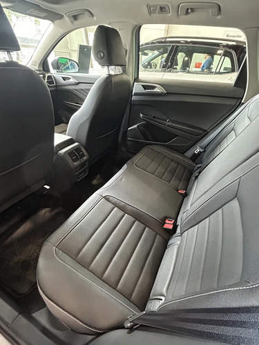 Volkswagen Taos 1.4 250 Tsi Highline Bi Tono Tiptronic 2026