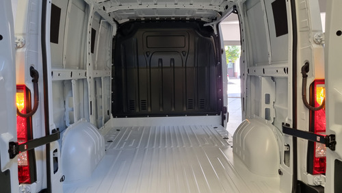 Renault Master 2.3 L1h1 2025