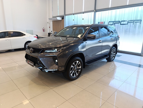 Toyota SW4 2.8 Srx 204Cv 4X4 7As At 2025