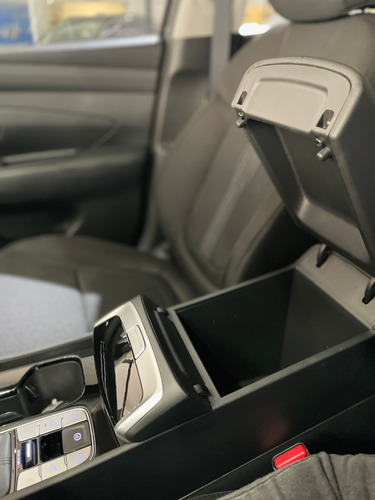 Hyundai Tucson 2.0 Safety 2Wd At 2025