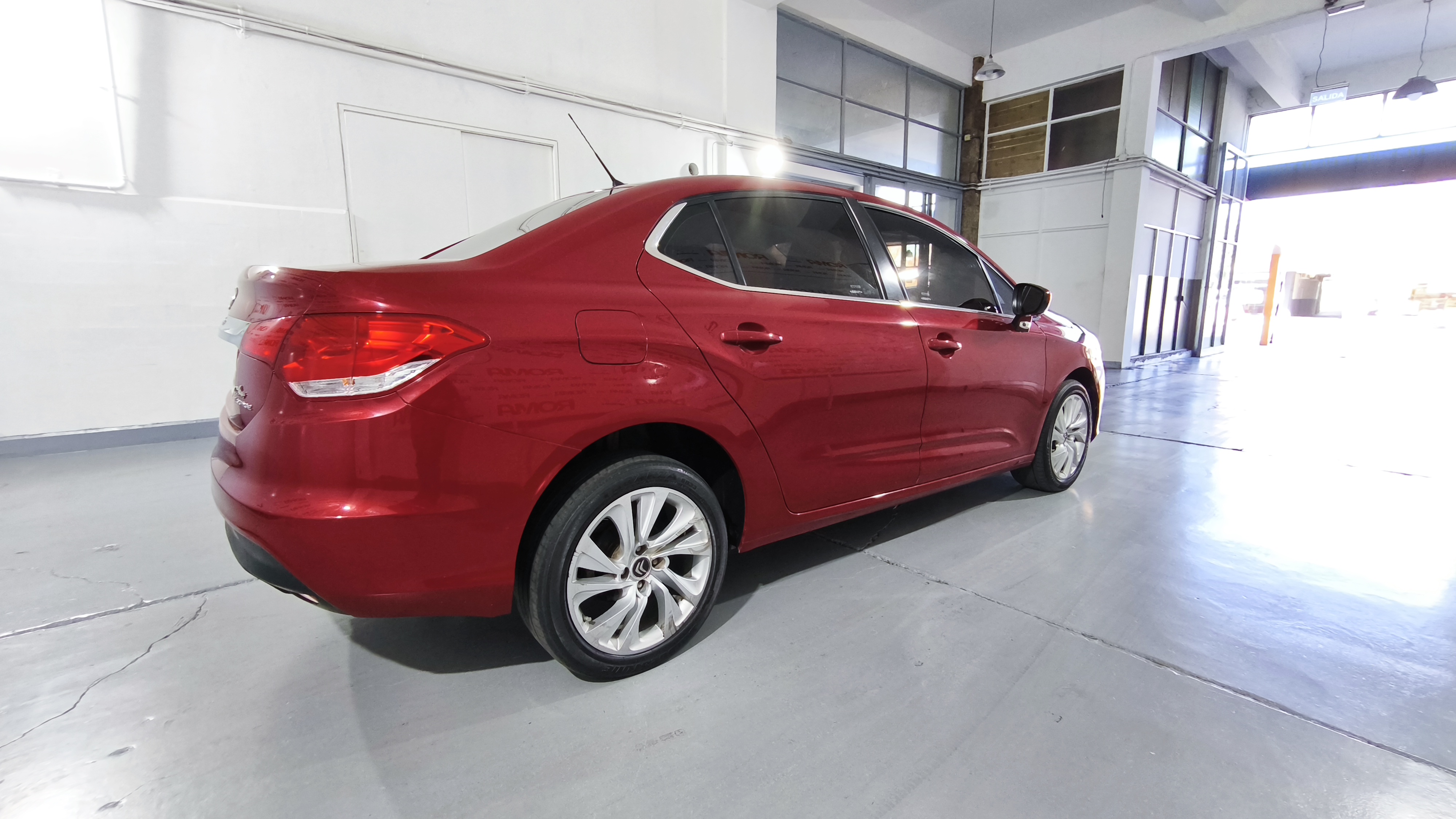 Citroën C4 LOUNGE HDI 115 MT6 FEEL PACK 2018