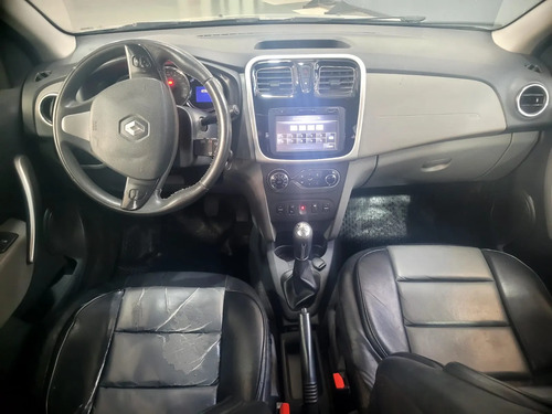 Renault Logan 1.6 Privilege 105cv 2015