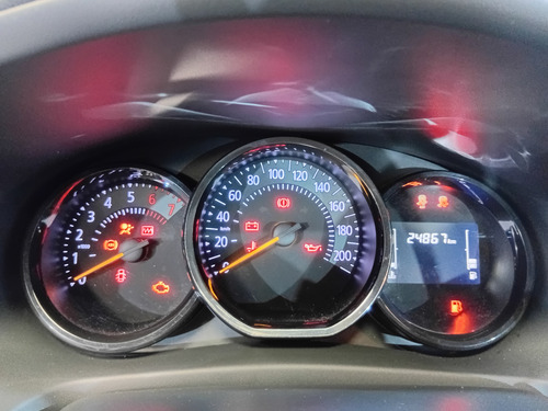 Renault Logan 1.6 16v Zen L/19 2024