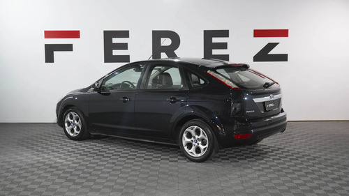 Ford Focus 2 1.8 Exe Sedan Tdci Ghia 2011