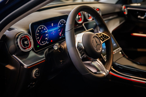 Mercedes-Benz Clase C C 300 AVANTGARDE 2026