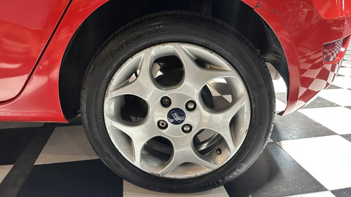 Ford Fiesta Kinetic 1.6 Titanium 120cv 2013