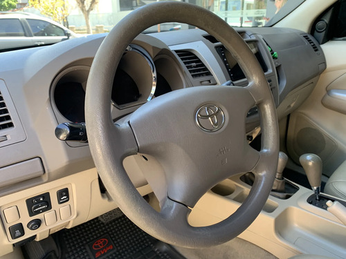 Toyota Hilux SW4 3.0 Srv Cuero At 4X4 2006