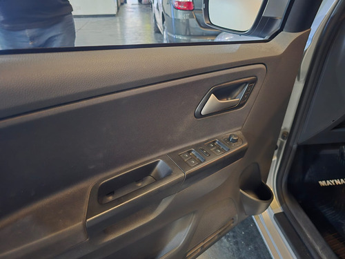 Volkswagen Suran 1.6 Imotion Highline 2013