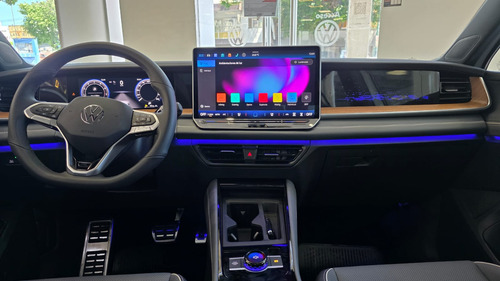 Volkswagen Tiguan VOLKSWAGEN TIGUAN R-LINE 250TSI DSG FC 2025