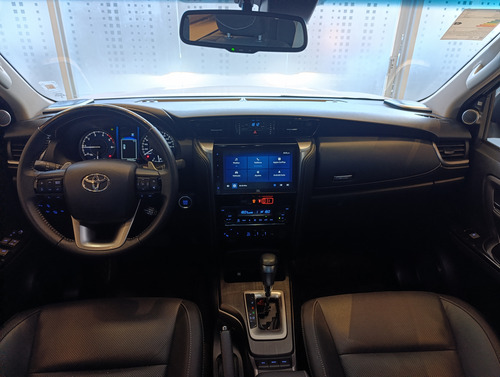 Toyota SW4 2.8 Srx 204Cv 4X4 7As At 2024