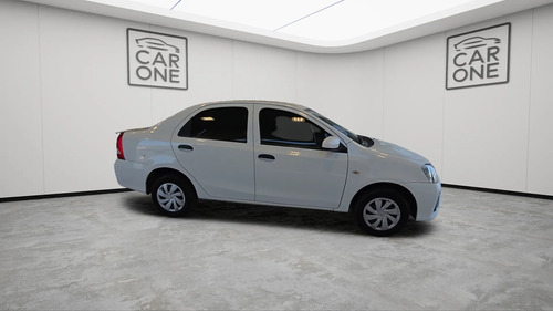 Toyota Etios 1.5 X MT6 4P 2022