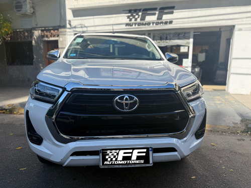 Toyota Hilux Pick-Up 2.8 Cd Srv 177cv 4x2 At 2023