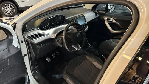 Peugeot 208 1.6 Feline 2018