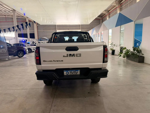 Grand Avenue 2.3Td Gl 4X2 At 2026