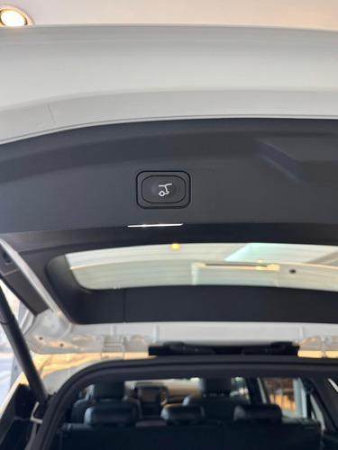 Ford Everest 2.3 Gtdi Ecoboost Titanium 4X4 At 2025