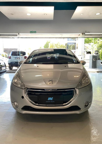 Peugeot 208 1.6 Allure Touchscreen 2014