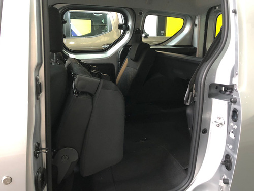 Renault Kangoo Ii 1.6 Sce Stepway 2025