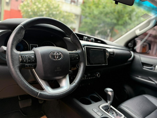 Toyota Hilux Pick-Up 2.8 Cd Srx 177cv 4x4 At 2016