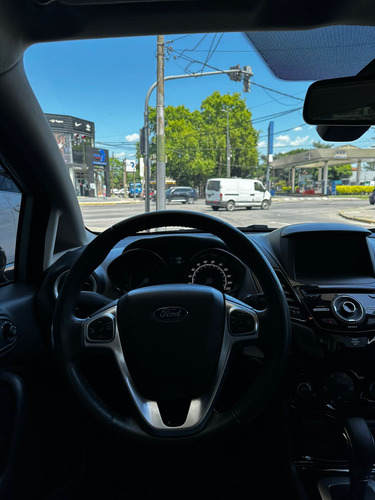 Ford Fiesta Kinetic 1.6 Sedan Titanium Powershift 120cv 2018