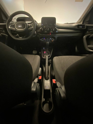 Fiat Cronos Drive CVT 2024