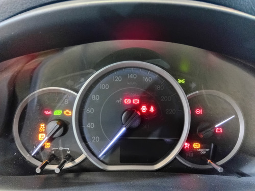 Toyota Yaris 1.5 4 P Xls Cvt L/22 2022