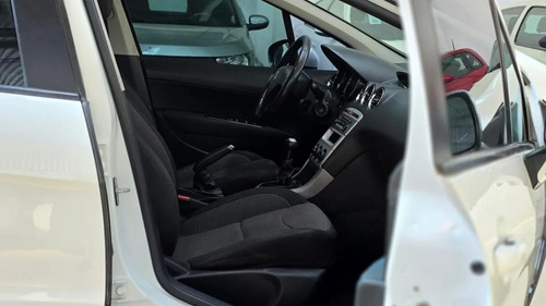 Peugeot 308 1.6 Active 2014