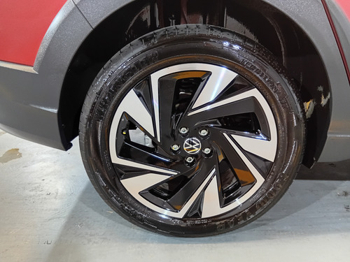 Volkswagen Nivus 200 Tsi Highline At L/25 2025