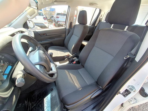 Toyota Hilux 2.4 Cd Dx 150cv 4x4 2025