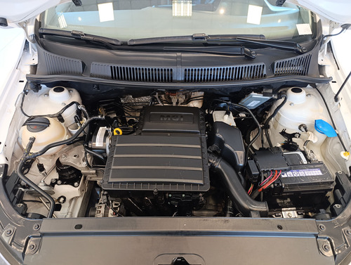 Volkswagen Suran 1.6 Imotion Highline 2015