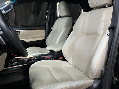 Toyota SW4 2.8 TDI DIAMOND AT6 2022