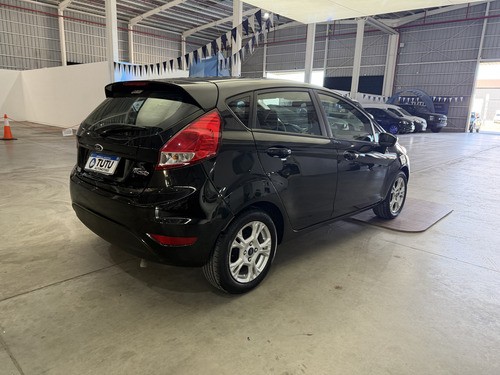 Ford Fiesta Kinetic 1.6 S Plus 120cv 2015
